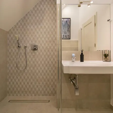 Apartment Duplex In The Center Of *