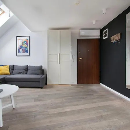 Duplex In The Center Of *